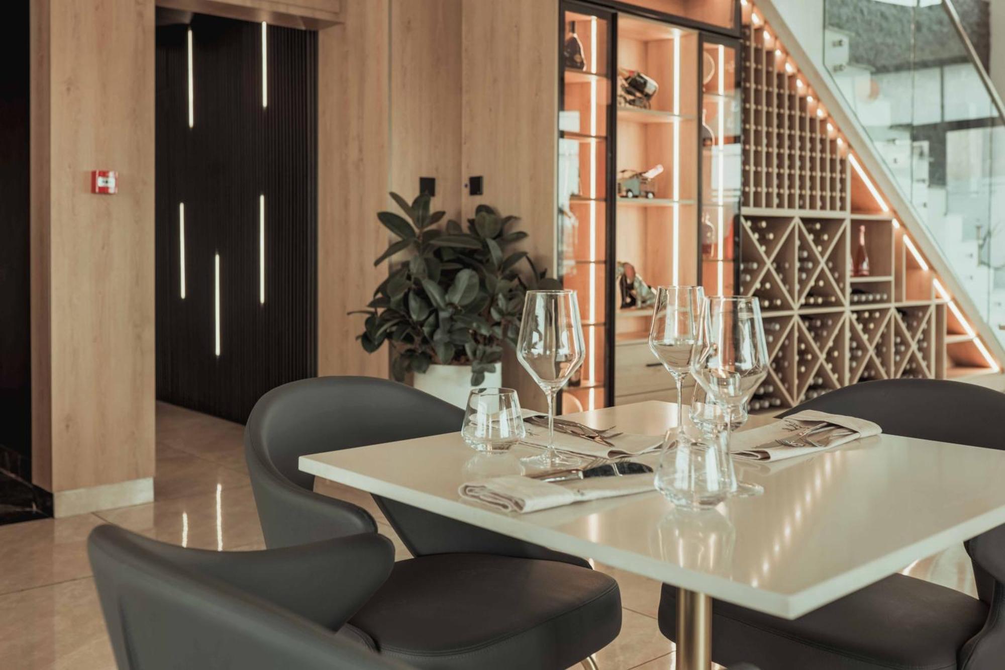 Accra Luxury Apartments @ The Signature Esterno foto